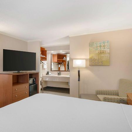 Best Western Oxnard Inn Buitenkant foto