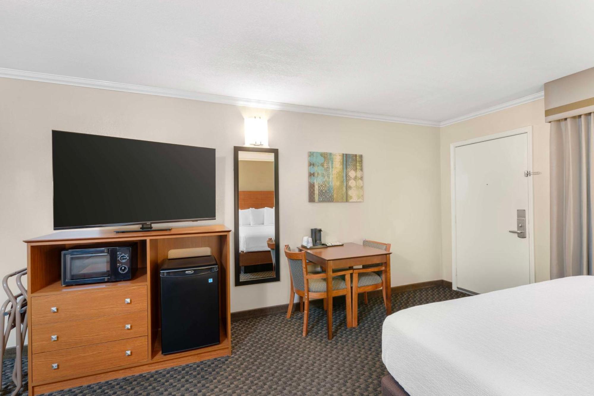 Best Western Oxnard Inn Buitenkant foto